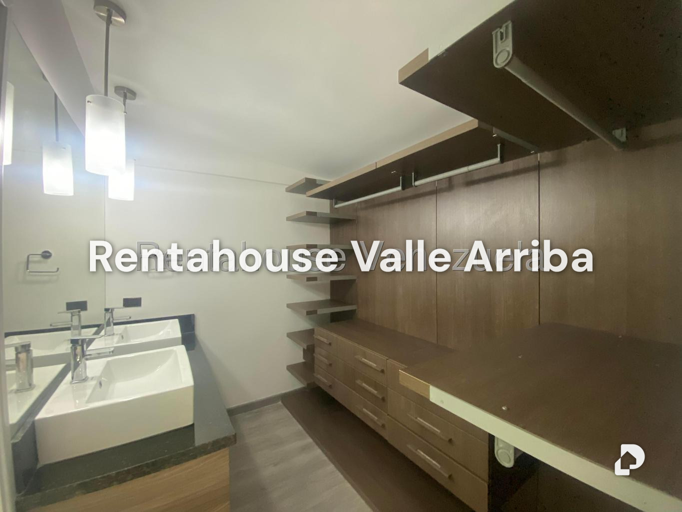 Apartamento en Lomas de La Alameda, Caracas – 11