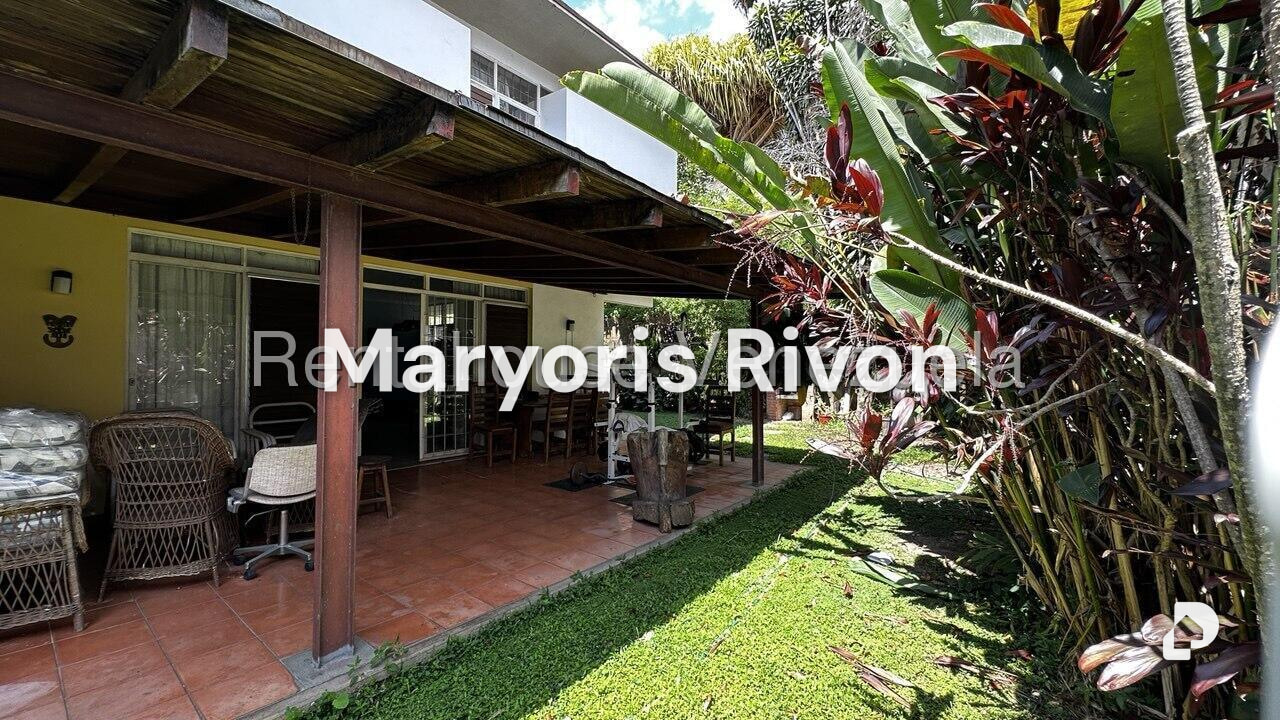 Casa en Prados del Este, Caracas – 22
