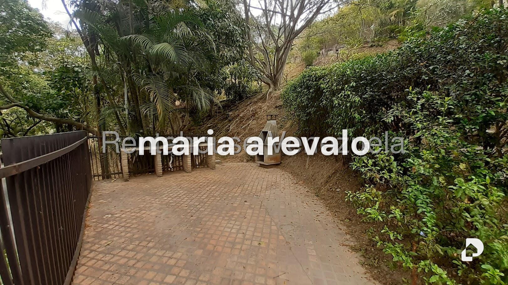 Apartamento en Las Esmeraldas, Caracas – 28