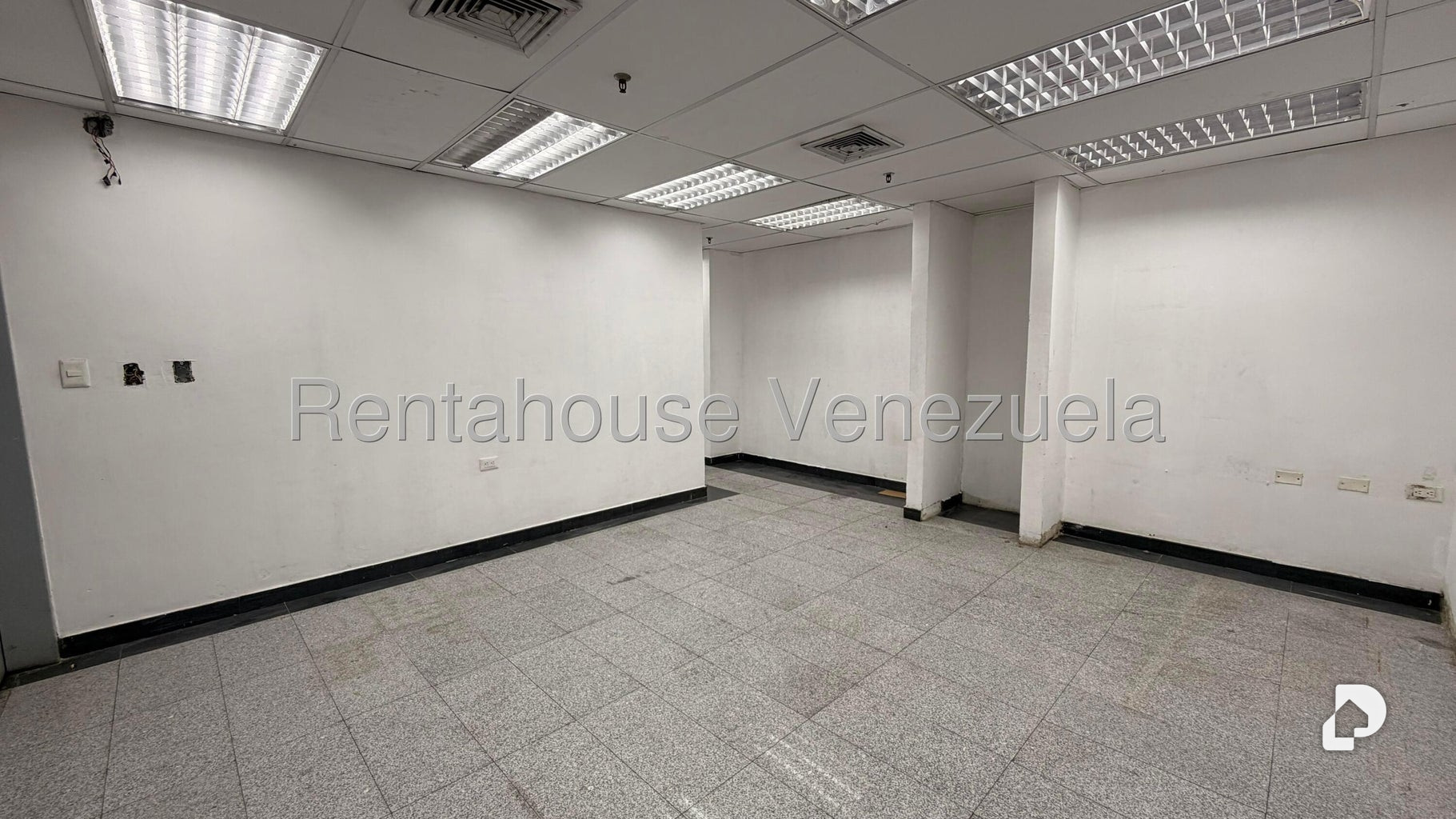 Local comercial en Caricuao, Caracas – 9