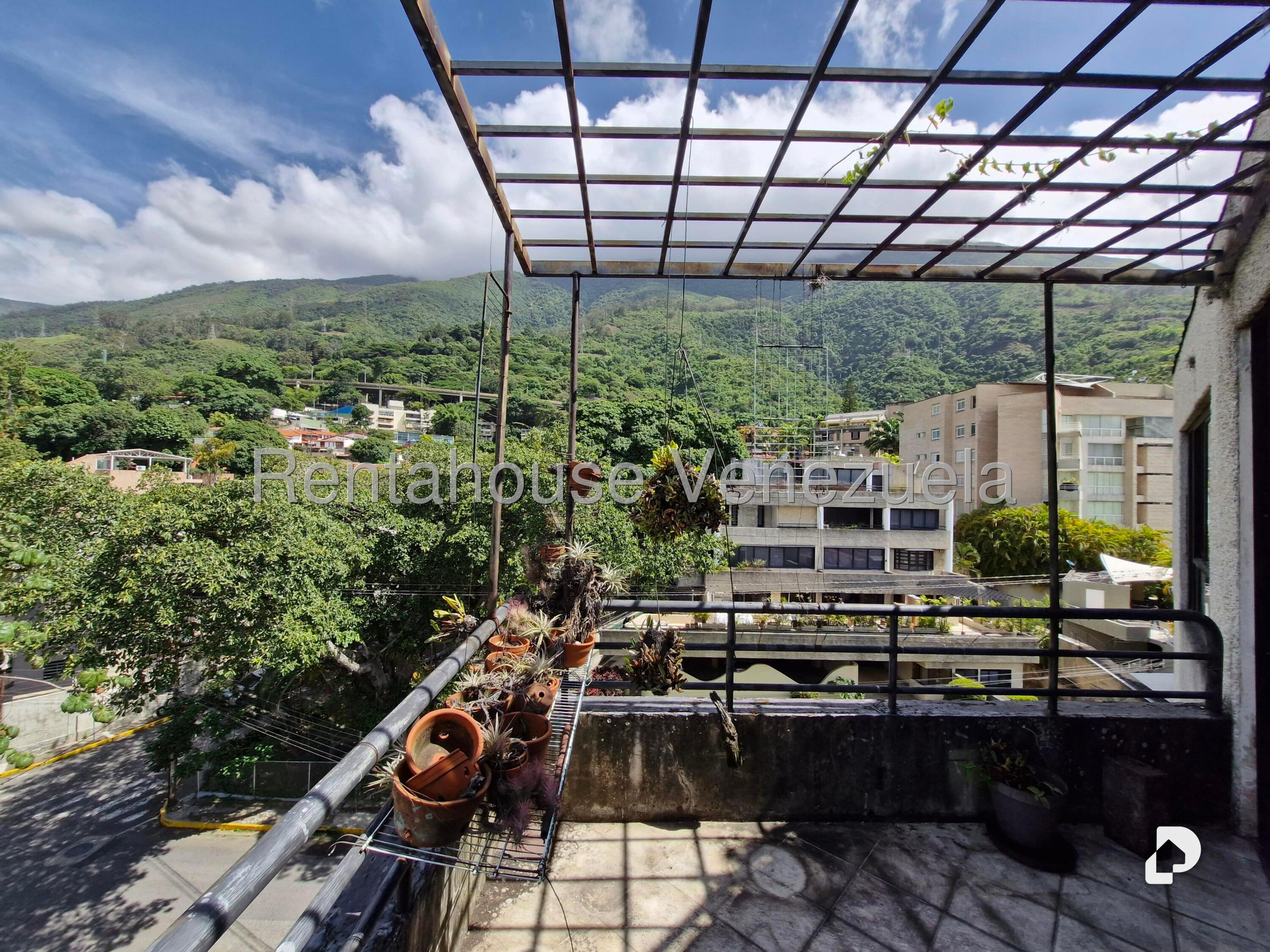 Penthouse en Los Palos Grandes, Caracas