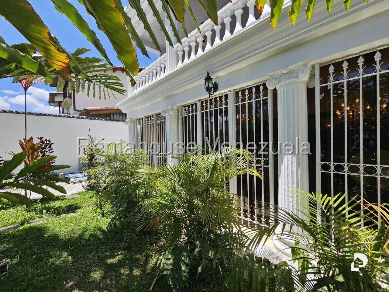 Casa en Lomas de La Lagunita, Caracas – 8