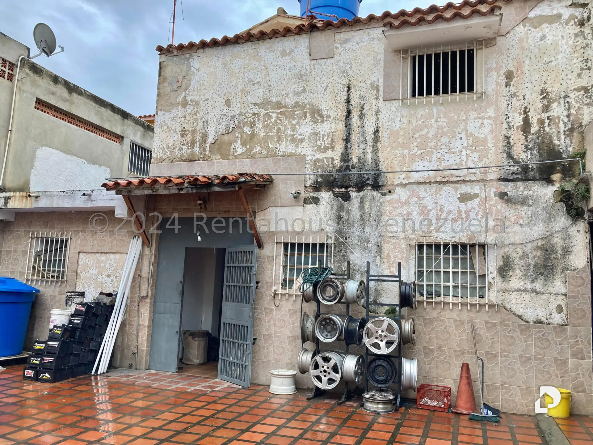 Local comercial en El Paraíso, Caracas – 19
