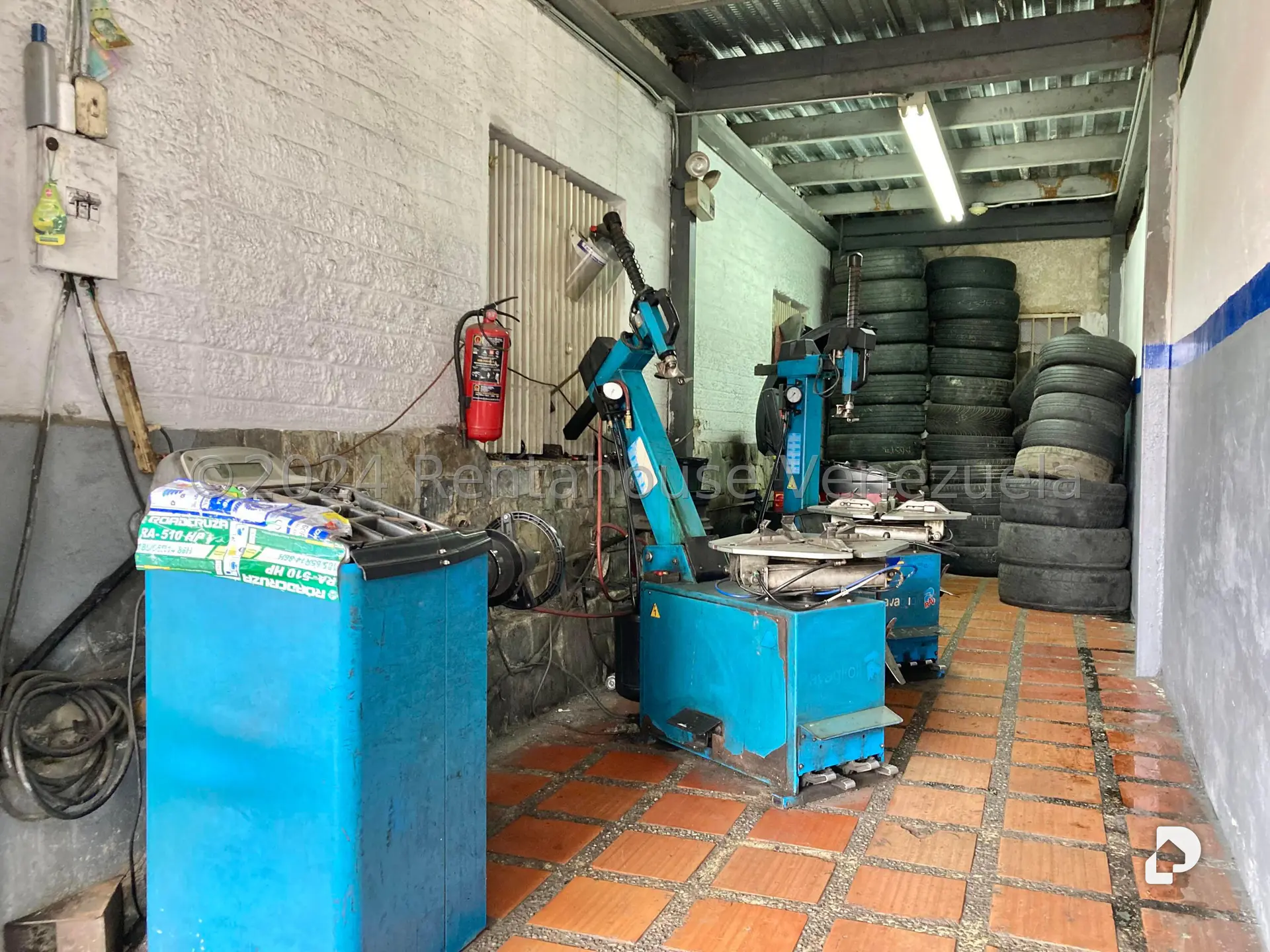 Local comercial en El Paraíso, Caracas – 2