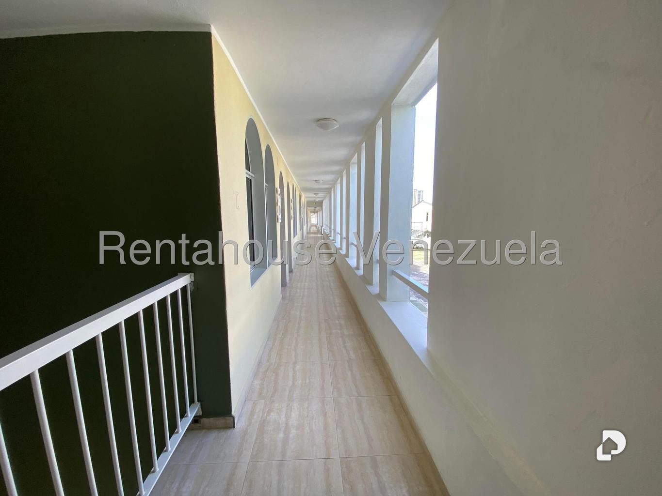 Local comercial en Municipio Carrizal, Carrizal – 28