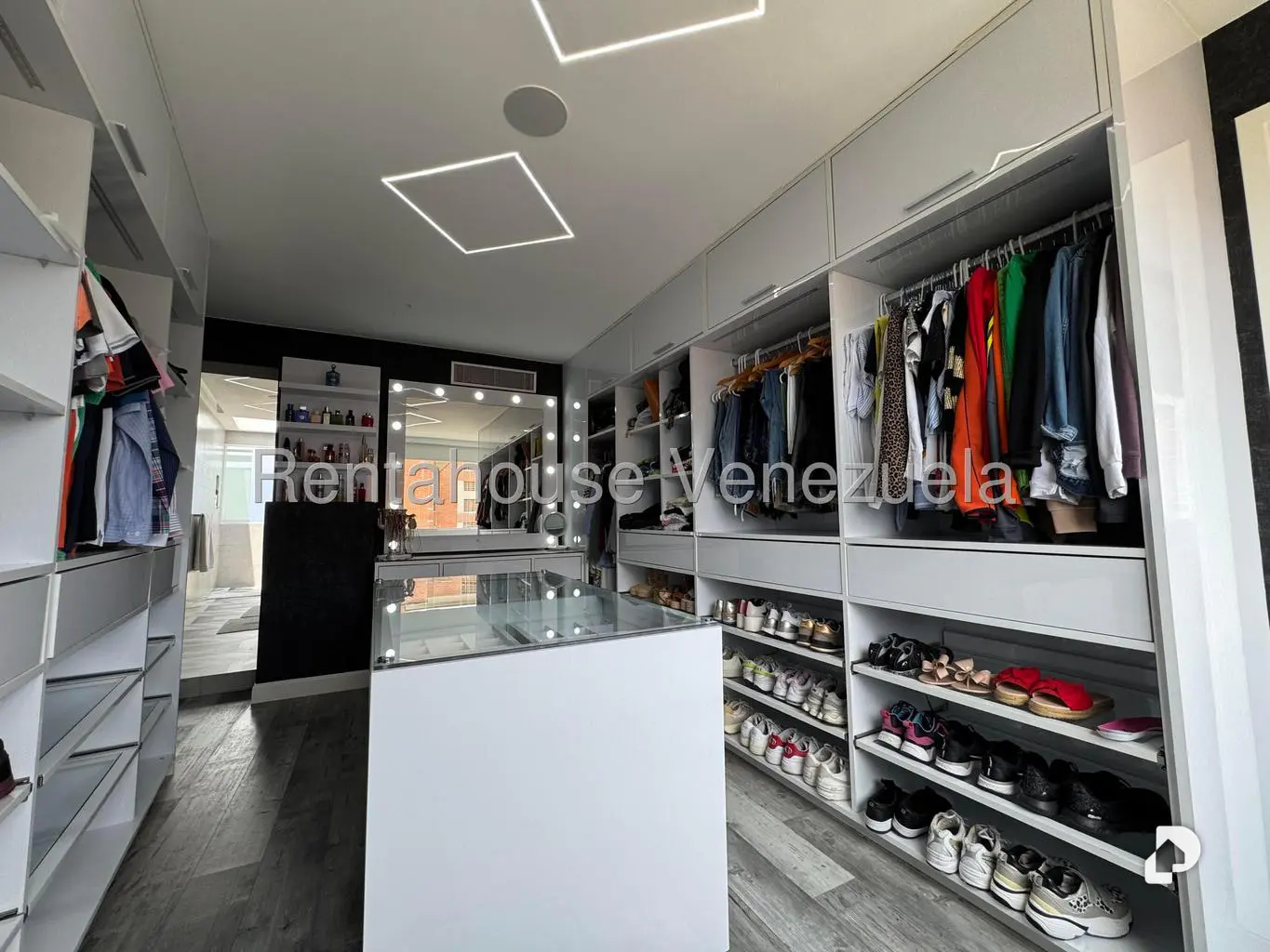 Apartamento en Loma Linda, Caracas – 24