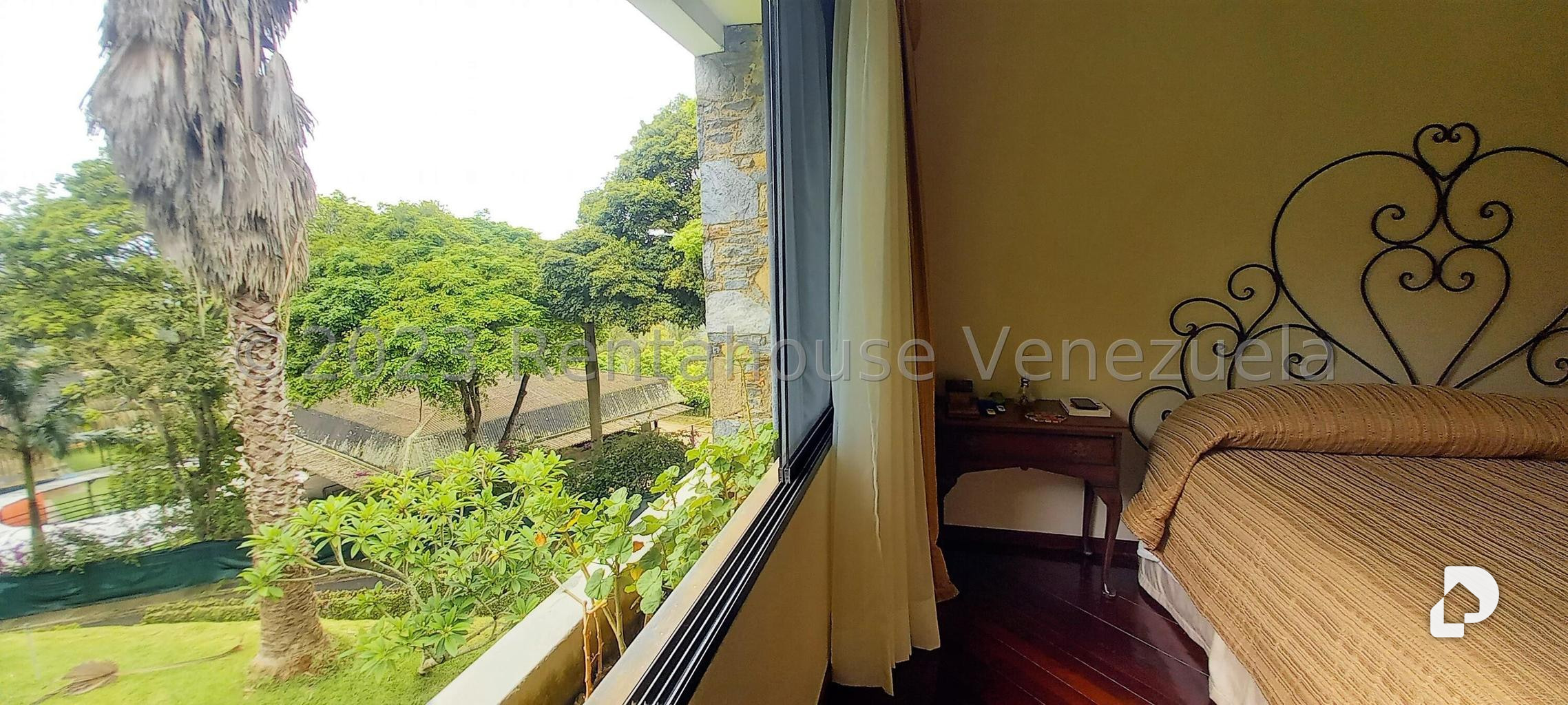 House in La Lagunita Country Club, Caracas – 50
