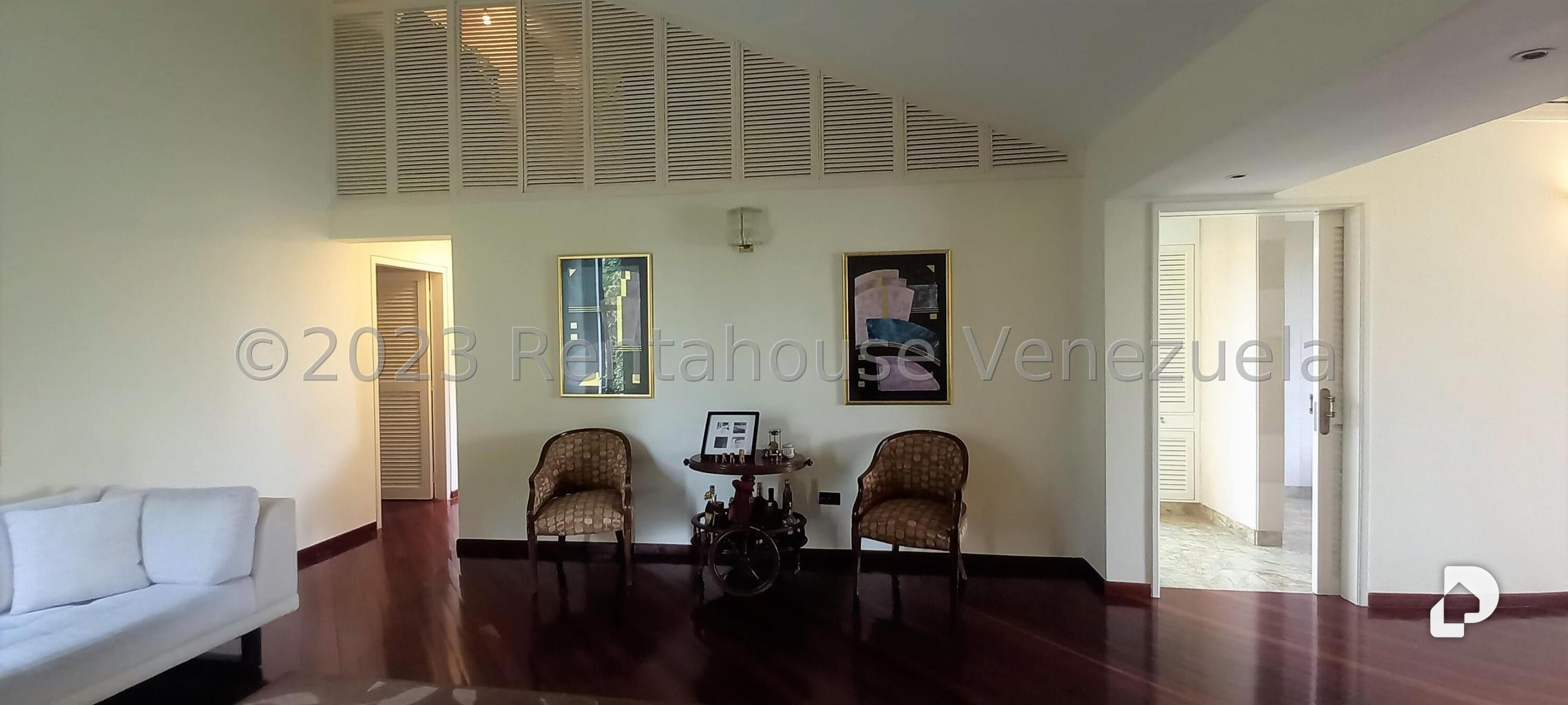 House in La Lagunita Country Club, Caracas – 43