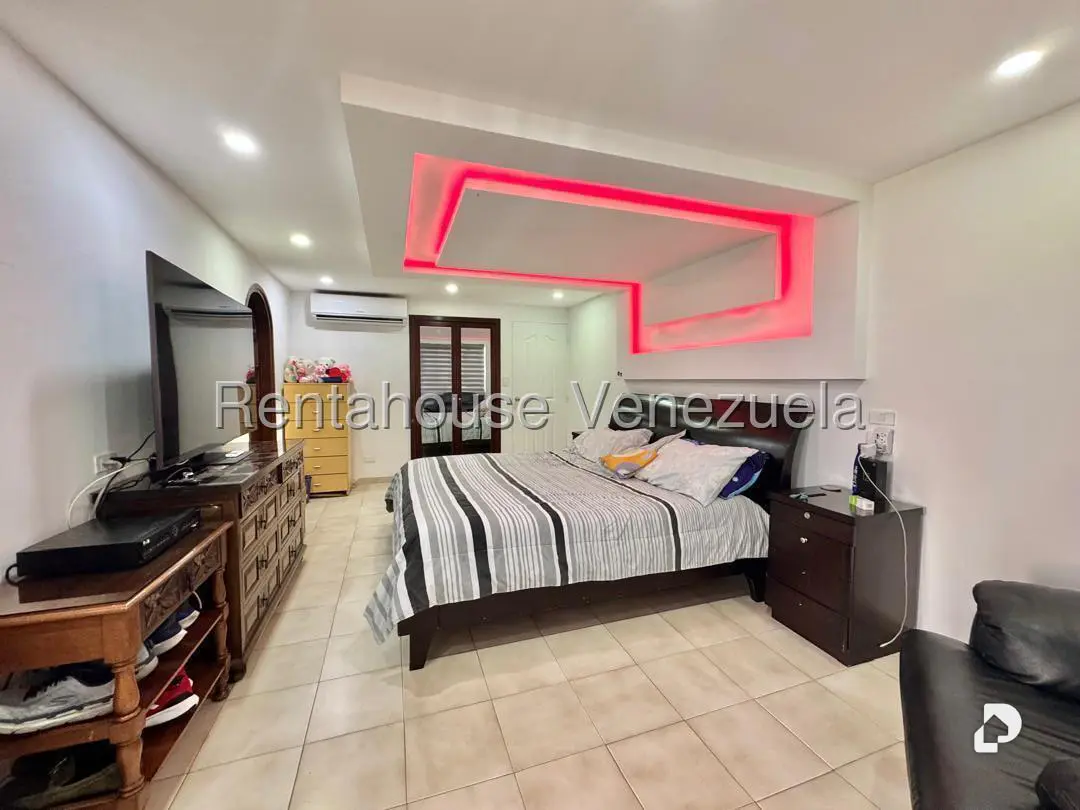 Apartamento en La Urbina, Caracas – 30