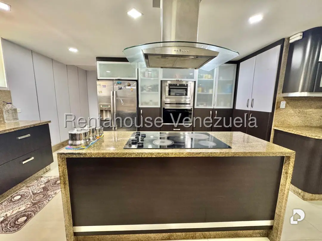 Apartamento en La Urbina, Caracas – 13