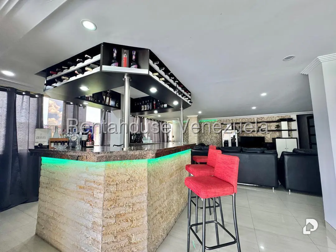 Apartamento en La Urbina, Caracas – 11