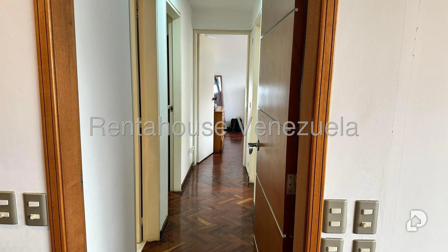 Apartamento en La Tahona, Caracas – 11
