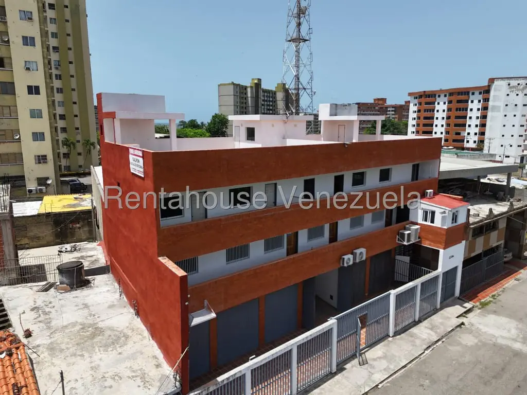 Edificio en Higuerote - 1