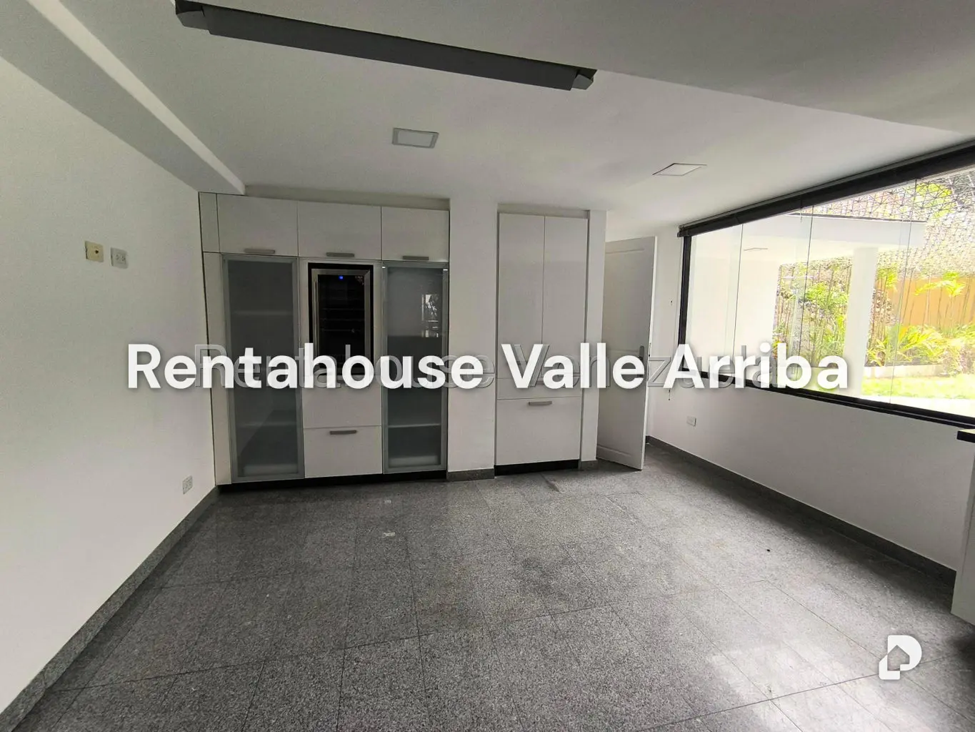 Apartamento en Lomas de La Lagunita, Caracas – 17
