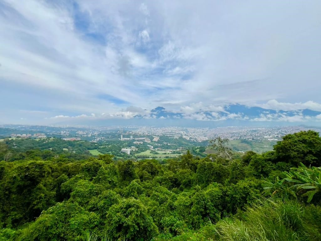 Apartamento en Alto Hatillo, Caracas - 1