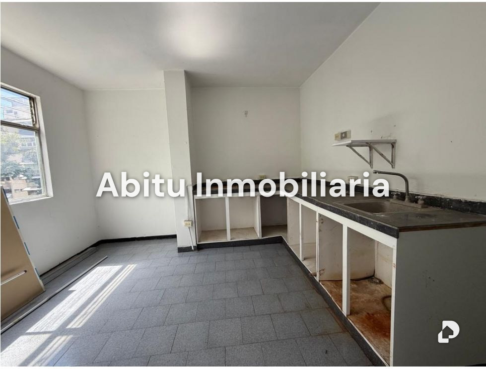 Oficina en Los Caobos, Caracas – 18