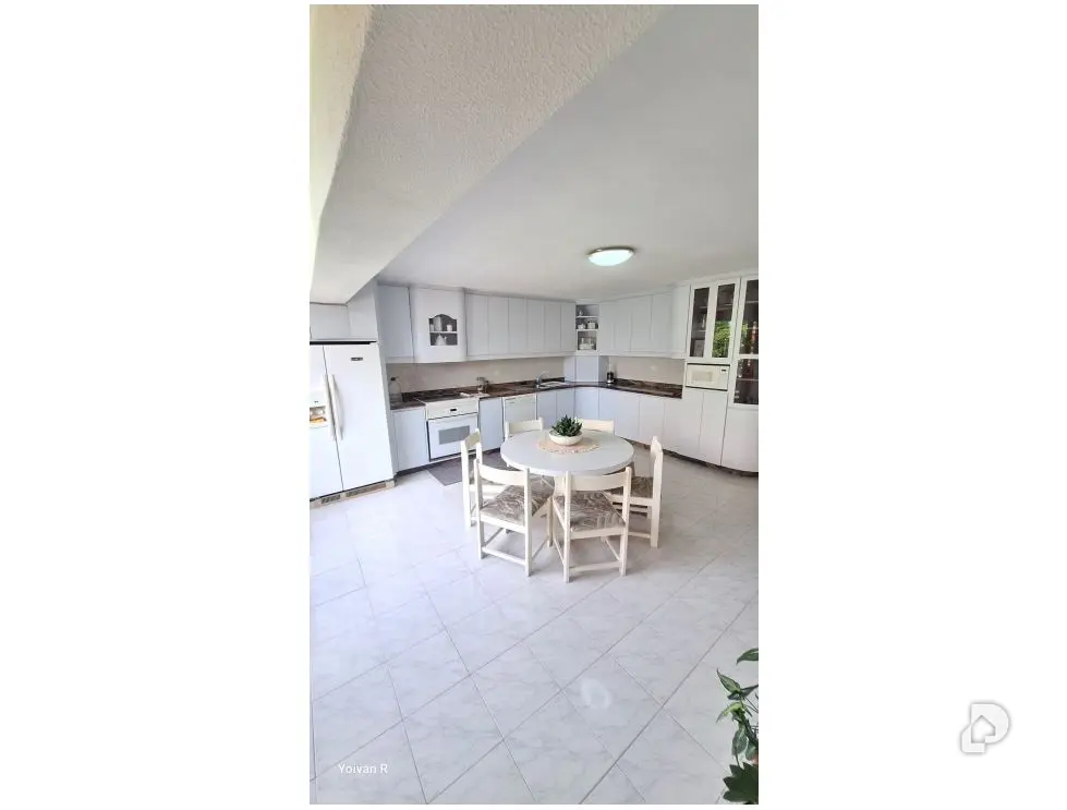 Apartamento en El Picacho, Altos Mirandinos – 7