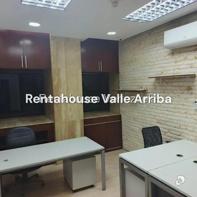 Oficina en Los Palos Grandes, Caracas – 13