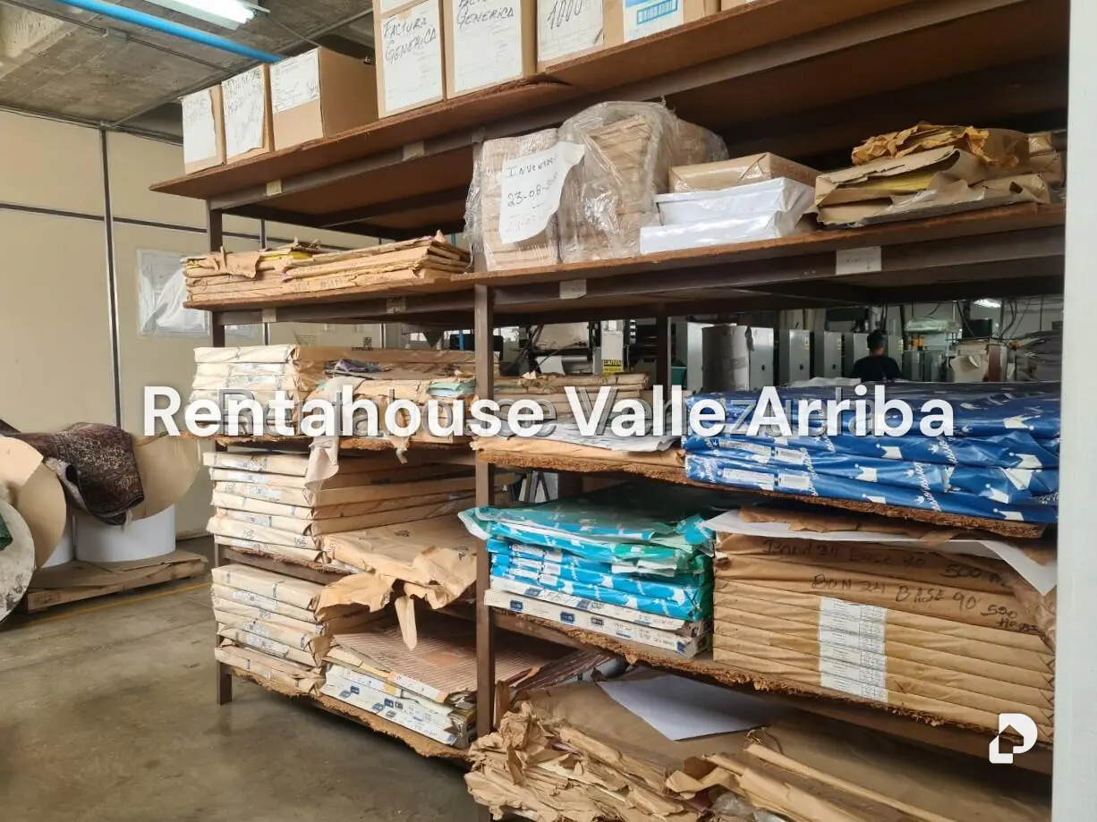 Local comercial en Palo Verde, Caracas – 23