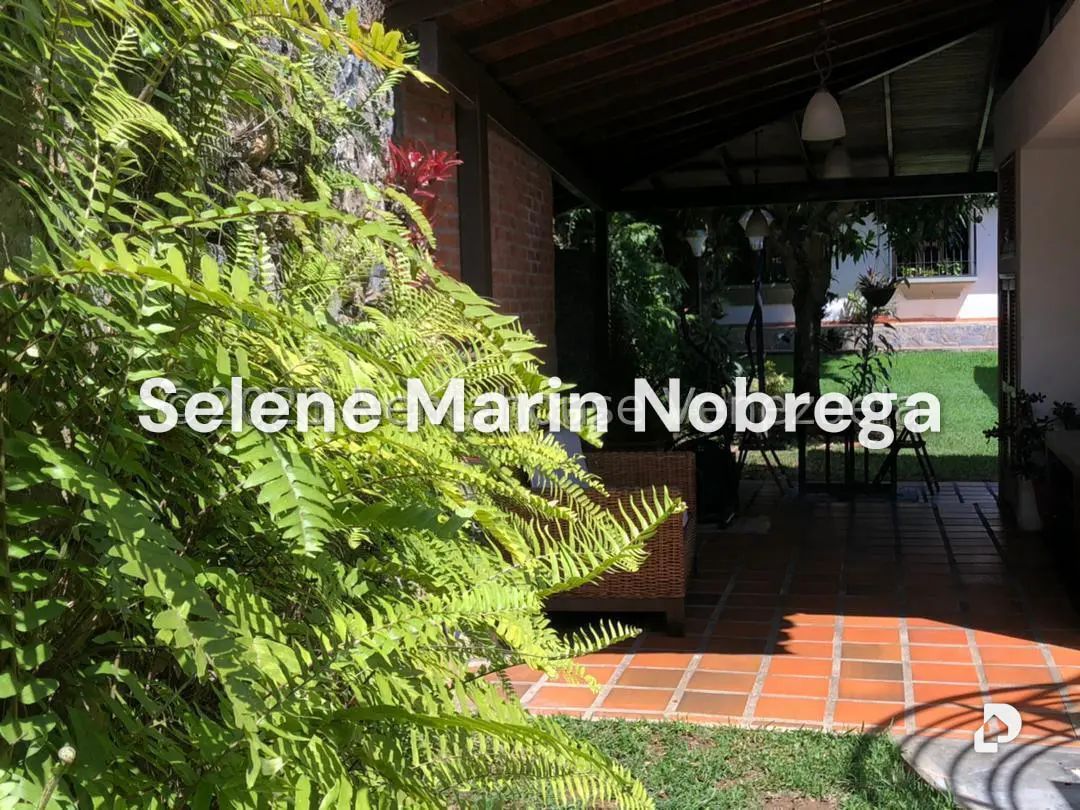 Casa en Prados del Este, Caracas – 14