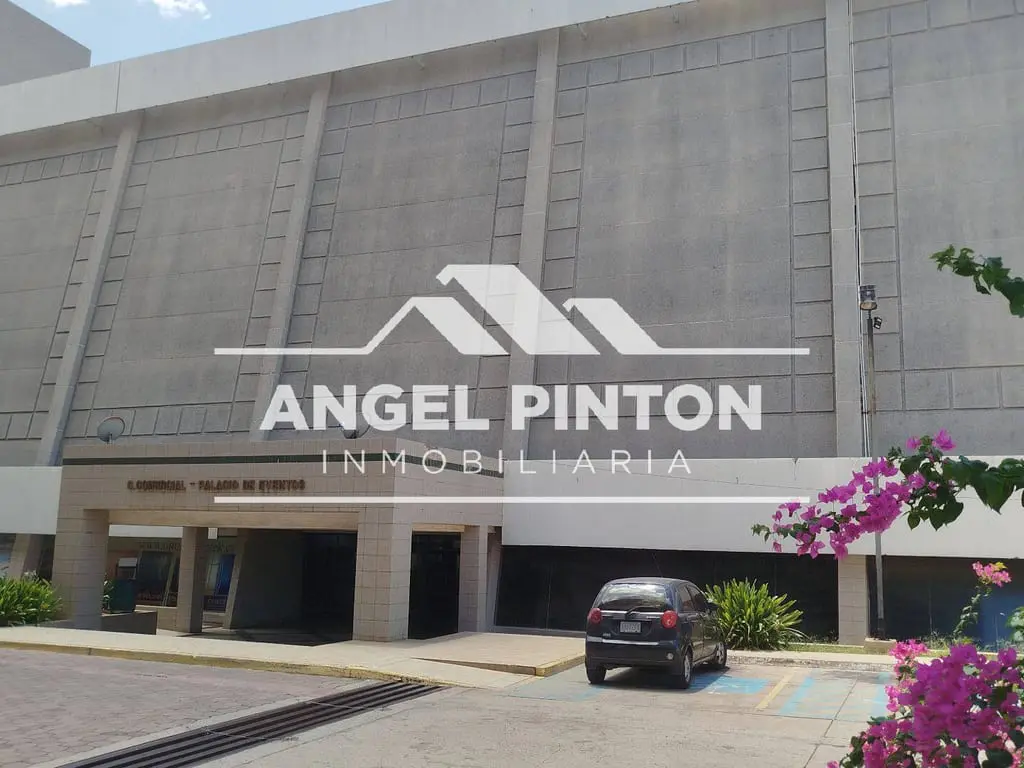 Commercial space in Maracaibo - 1
