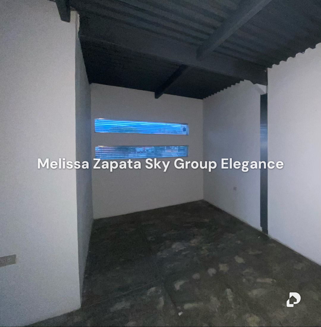 Local comercial en Palmera Plaza Calle Santa Barbara, Cabudare – 4