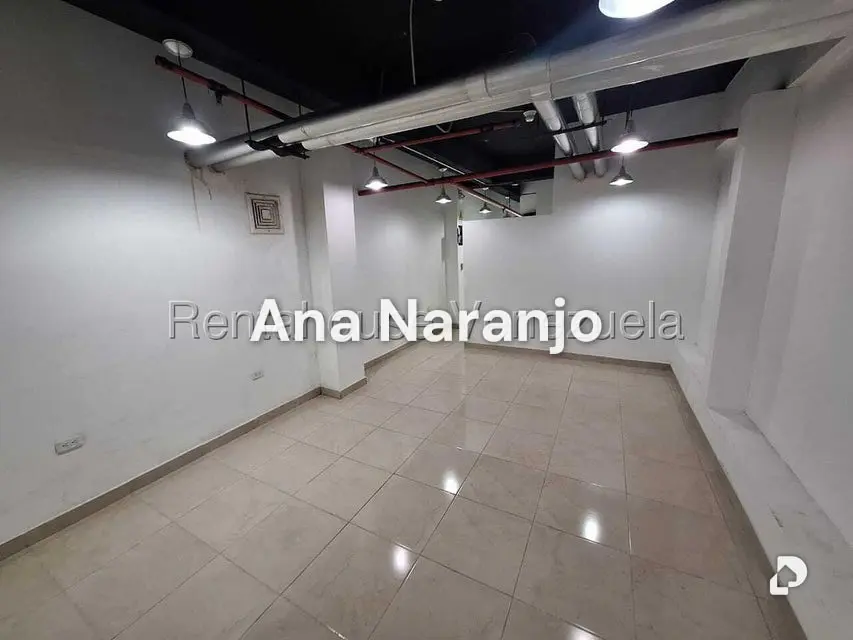 Local comercial en Chuao, Caracas