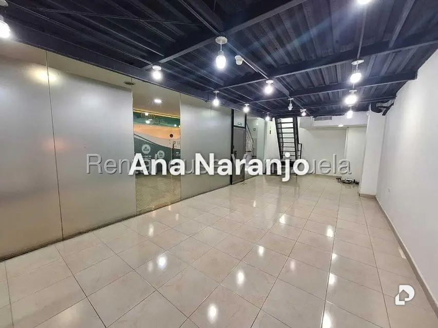 Local comercial en Chuao, Caracas