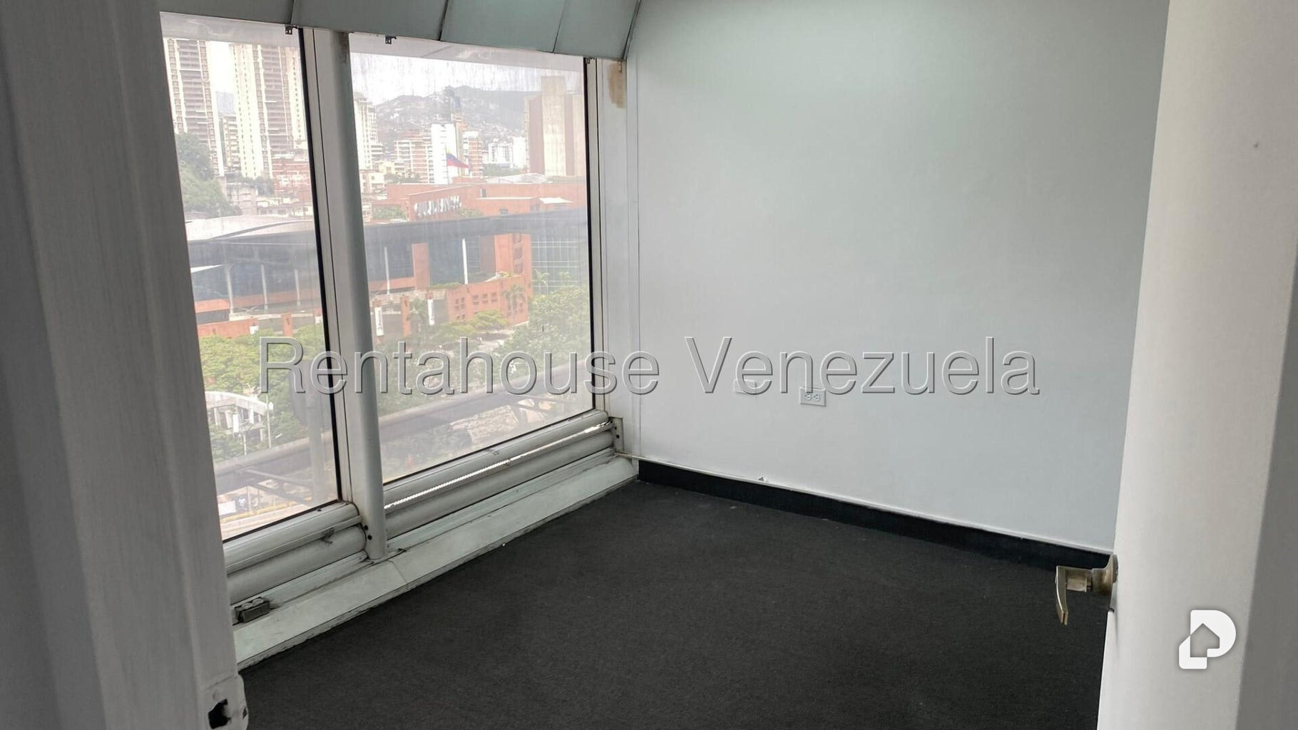 Oficina en Sabana Grande, Caracas – 10