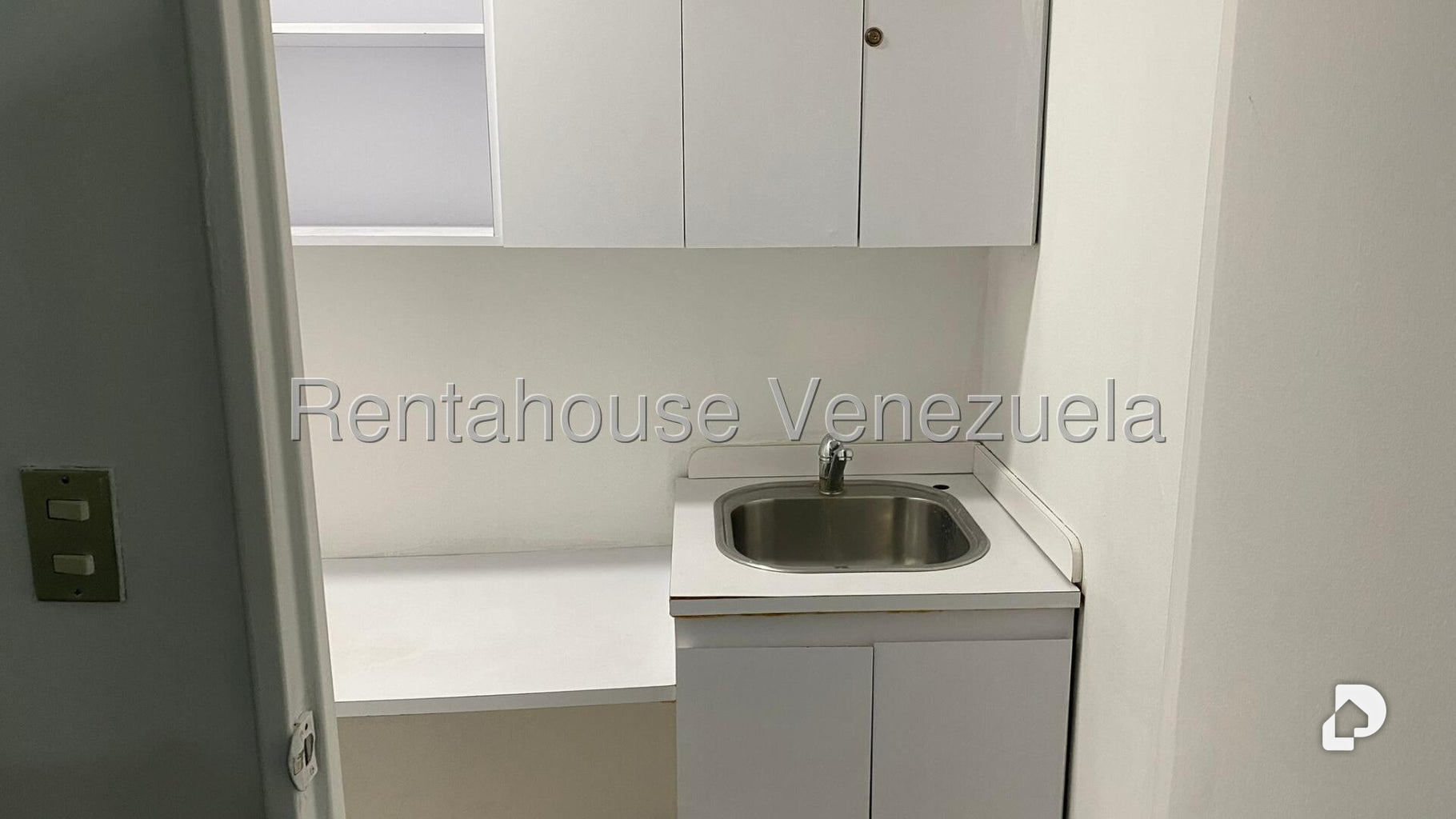 Oficina en Sabana Grande, Caracas – 13