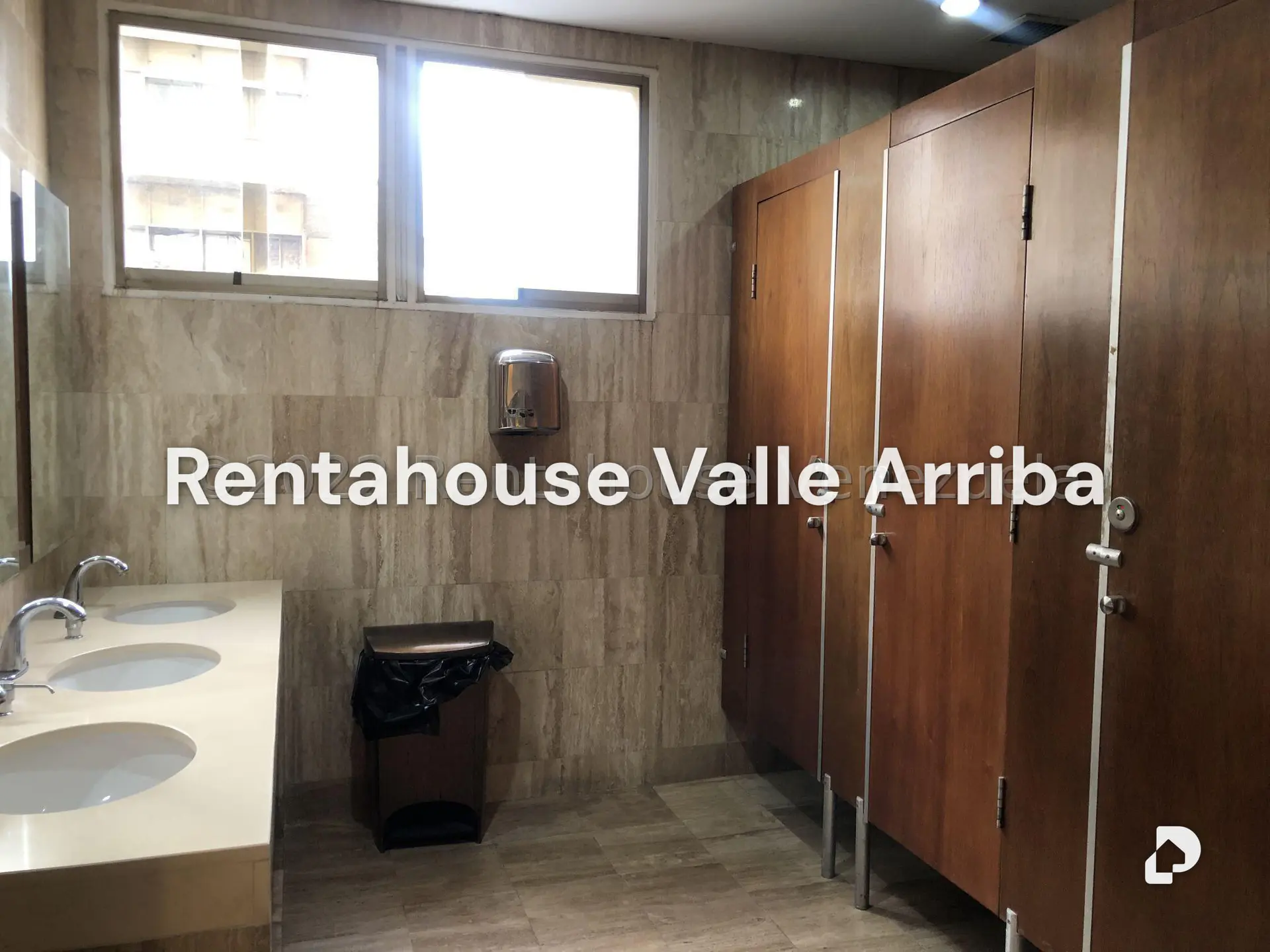 Office in Los Palos Grandes, Caracas – 20