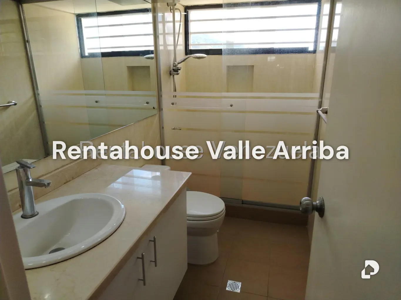 Apartamento en Santa Eduvigis, Caracas – 17