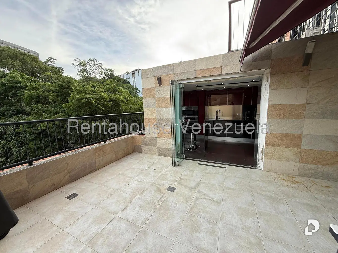Apartamento en Santa Fe Norte, Caracas – 14