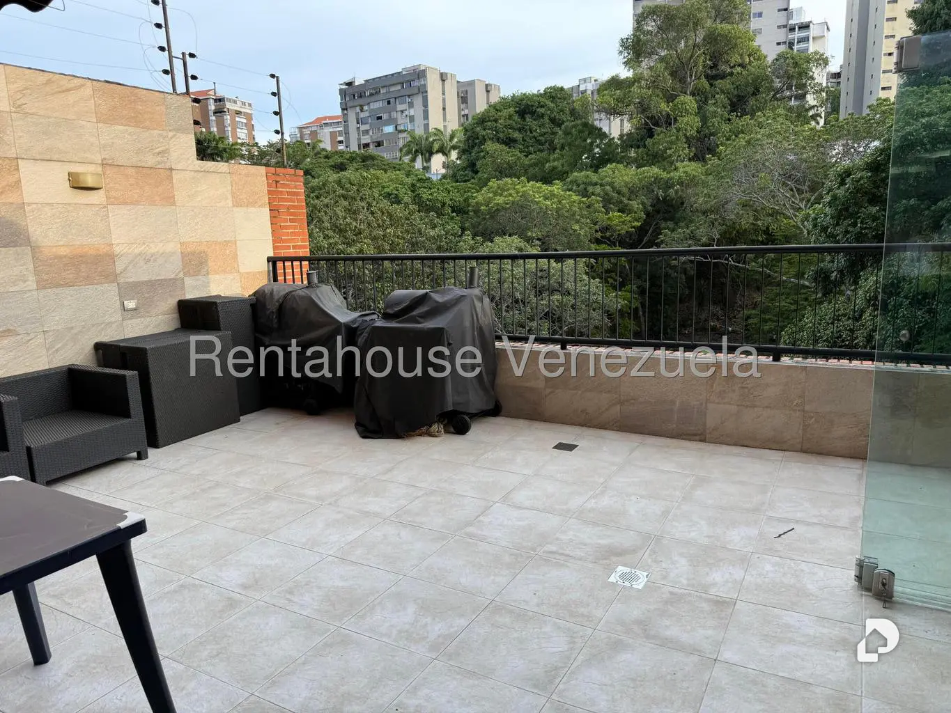 Apartamento en Santa Fe Norte, Caracas – 15
