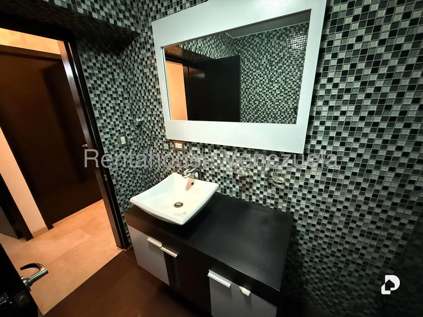 Apartamento en Santa Fe Norte, Caracas – 22