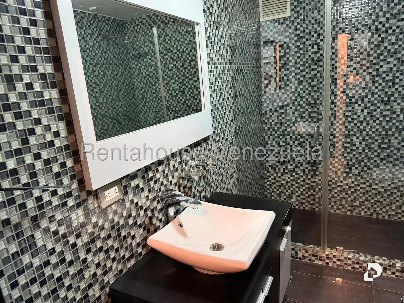Apartamento en Santa Fe Norte, Caracas – 26