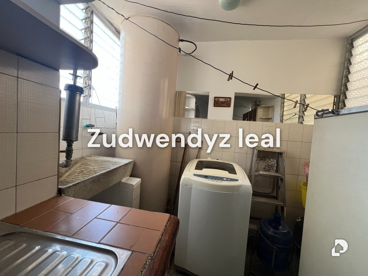 Apartamento en Urbanización El Obelisco, Barquisimeto – 14