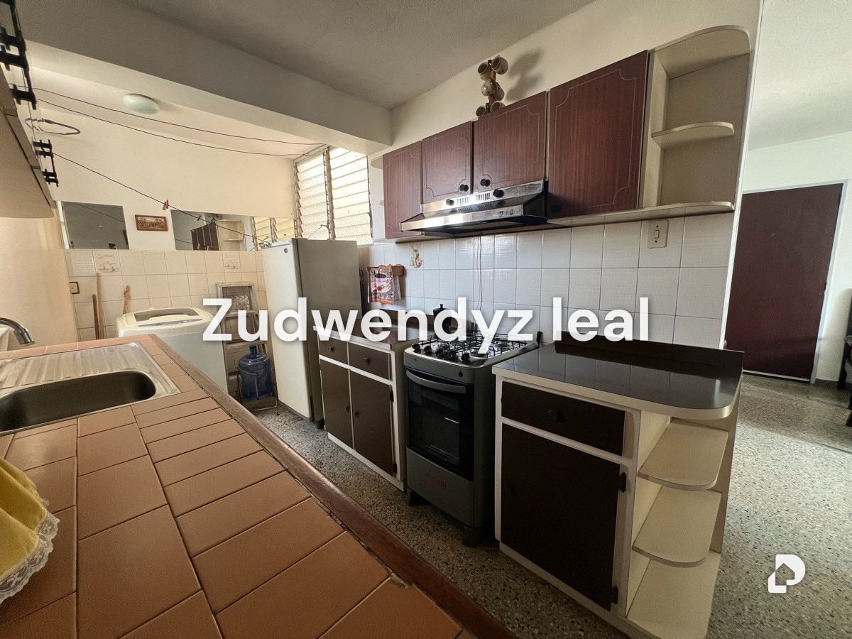 Apartamento en Urbanización El Obelisco, Barquisimeto – 12