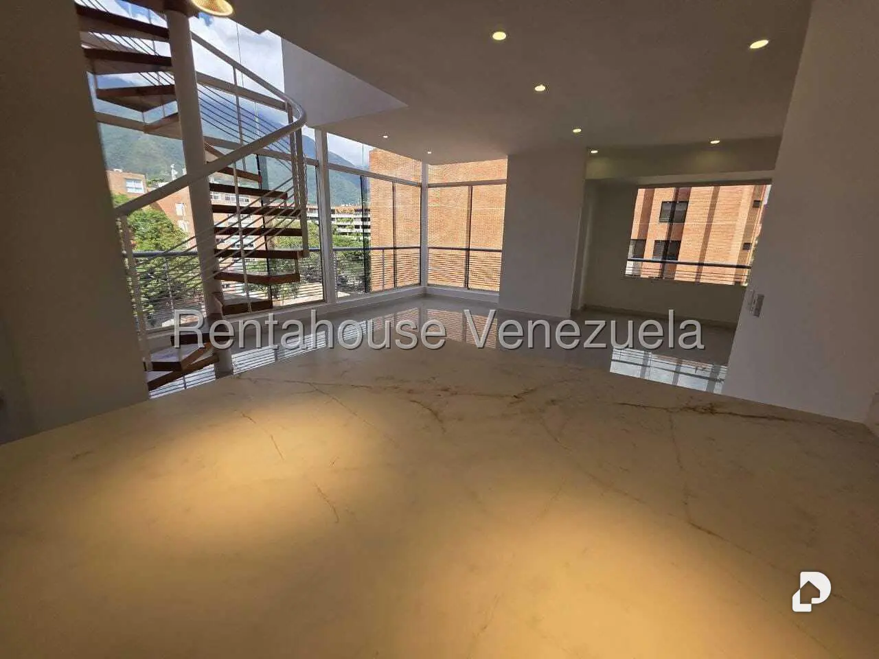Apartamento en Campo Alegre, Caracas – 13