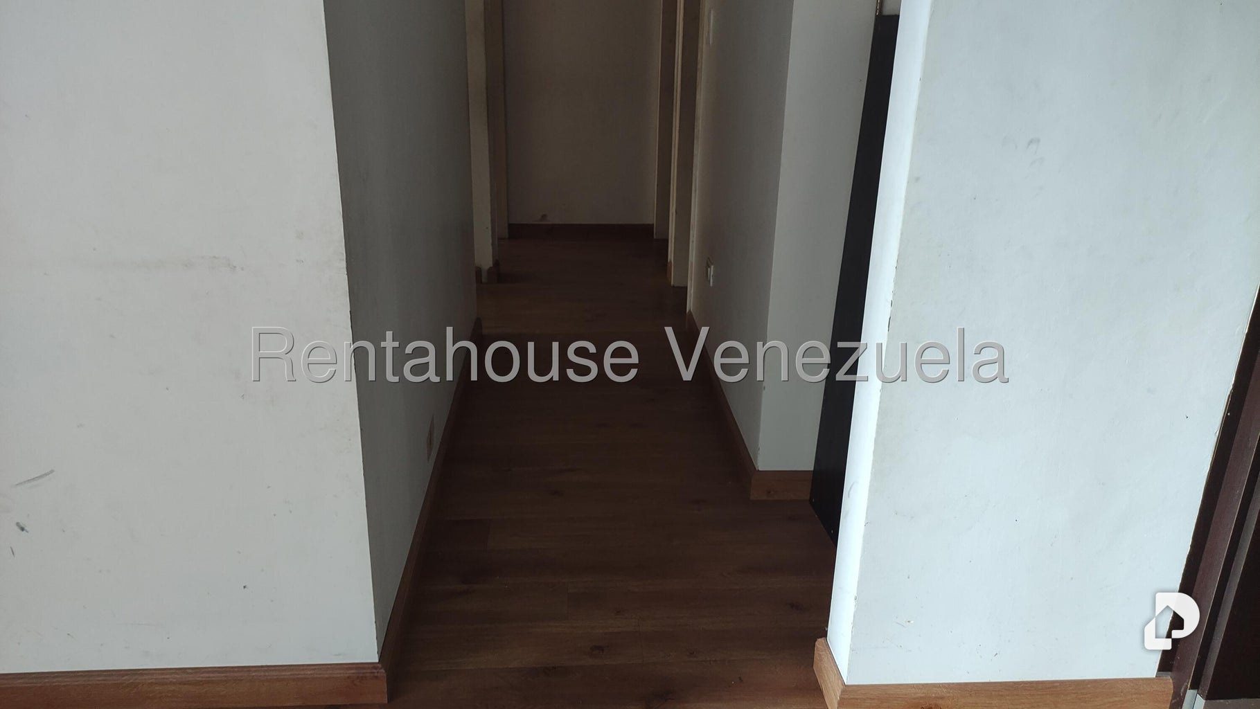 Apartamento en Miravila, Caracas – 17