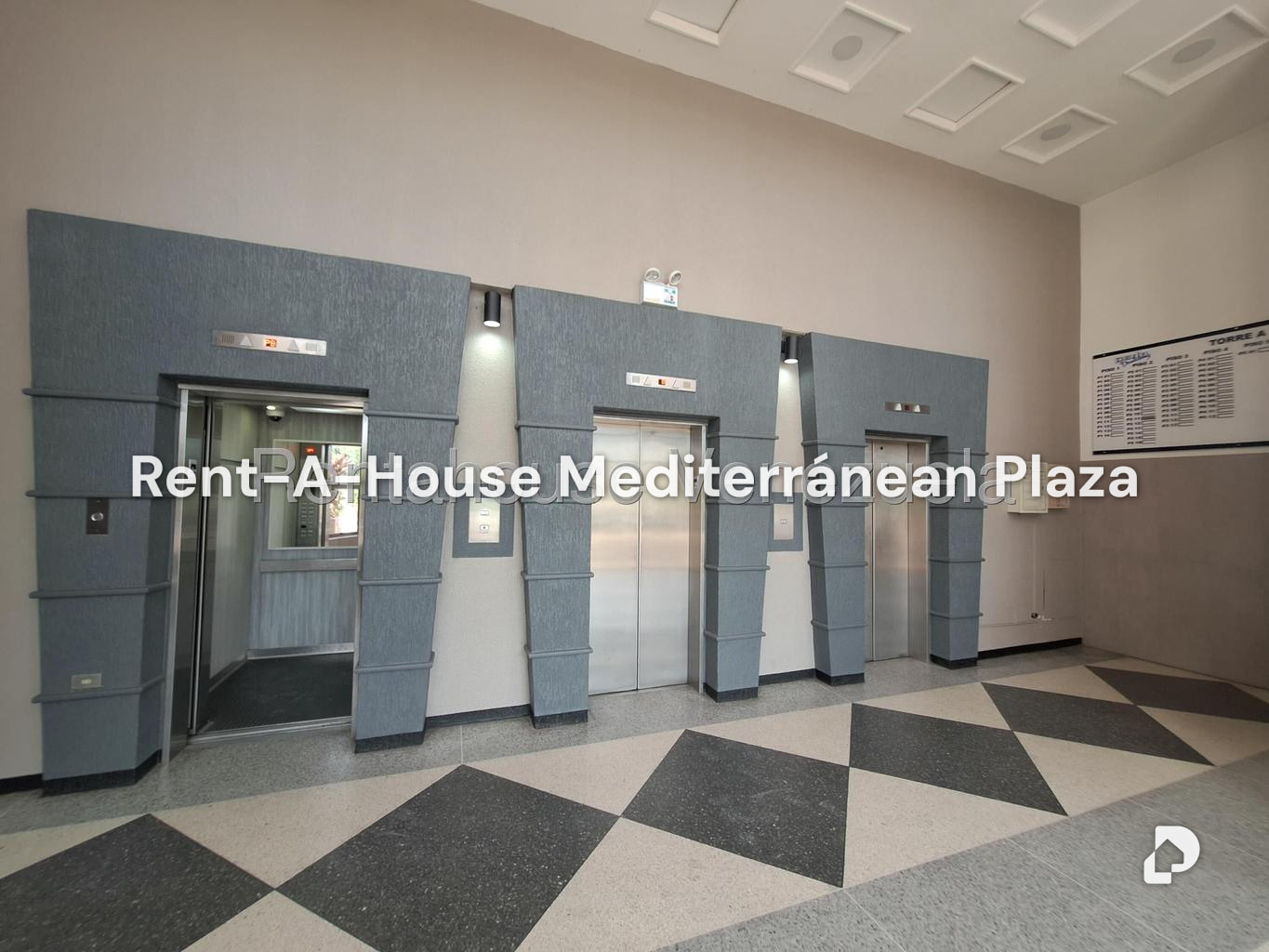 Local comercial en El Parral, Valencia – 2