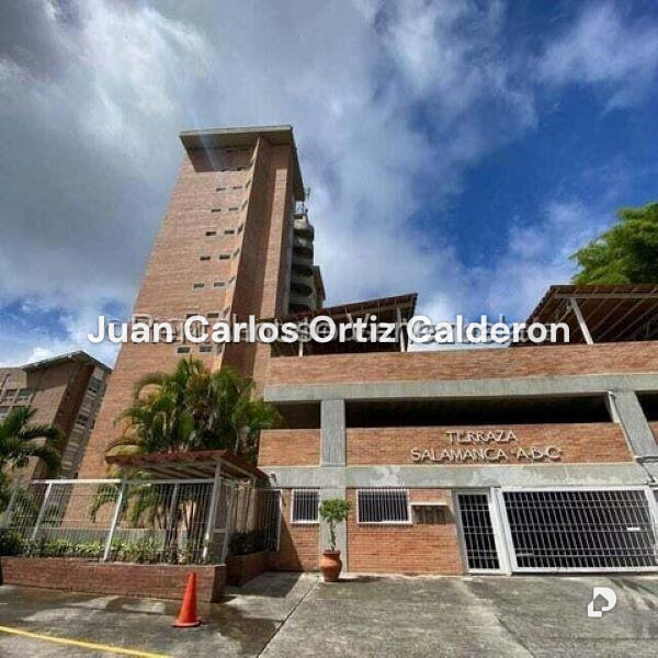 Apartamento en Miravila, Caracas – 17