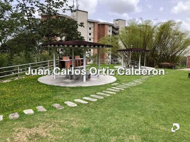 Apartamento en Miravila, Caracas – 11