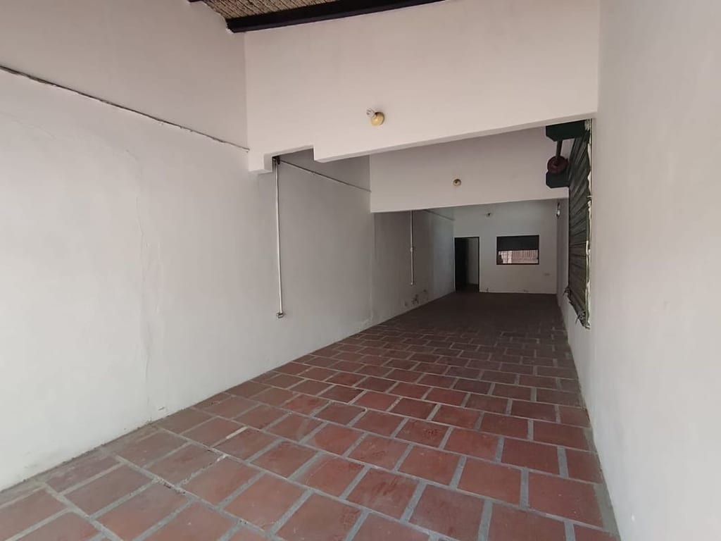 Local comercial en Guacara - 1