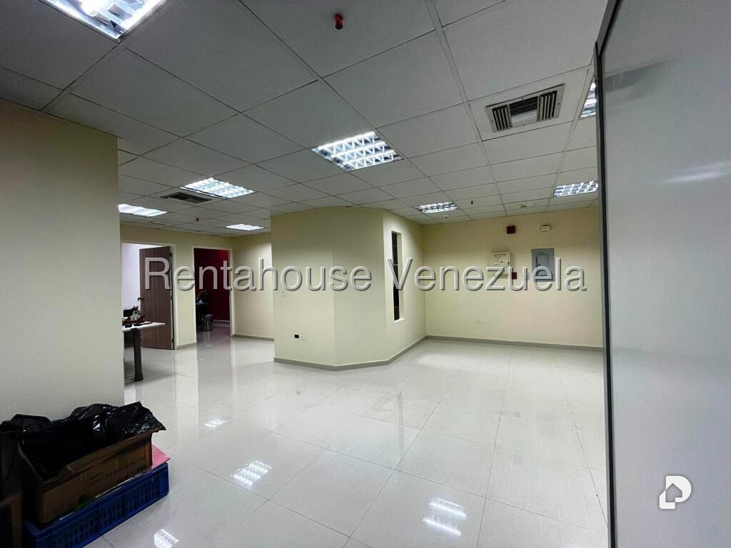 Oficina en Los Dos Caminos, Caracas