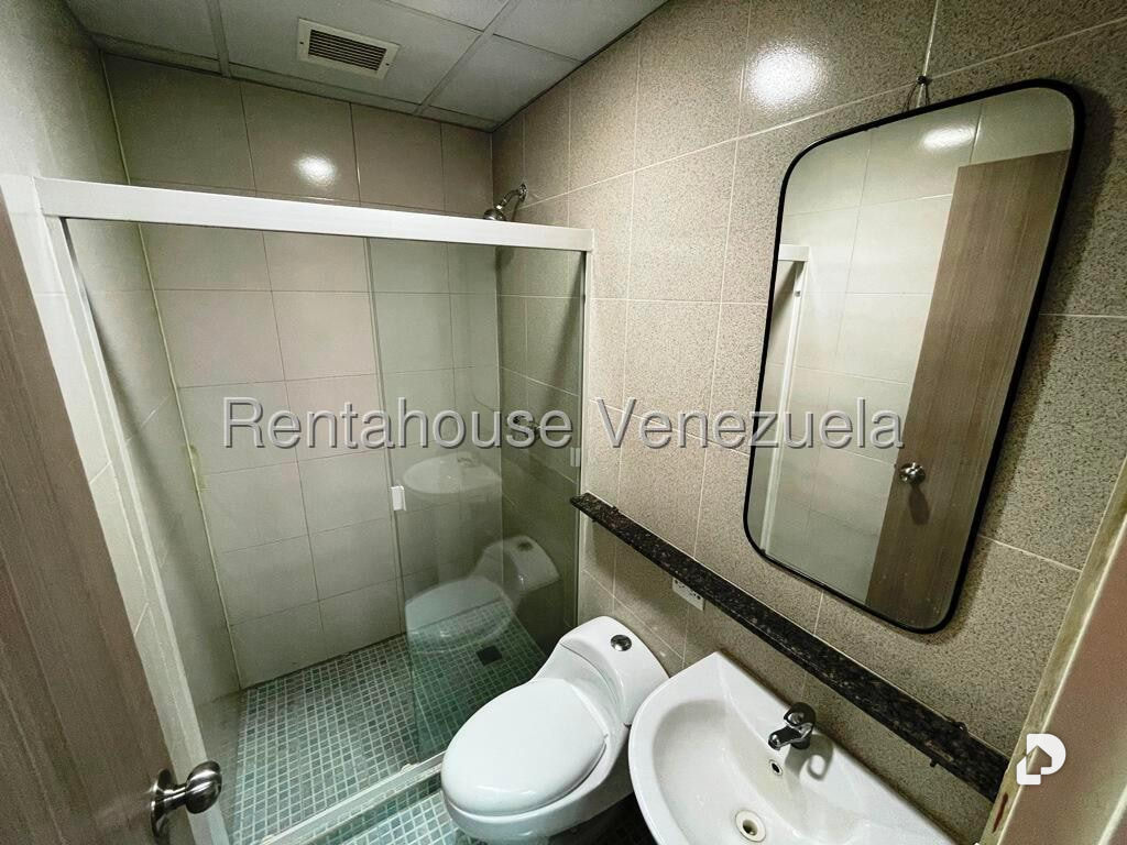 Oficina en Los Dos Caminos, Caracas
