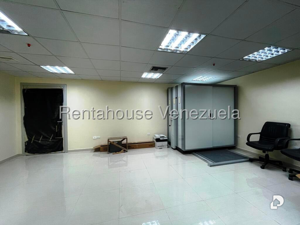 Oficina en Los Dos Caminos, Caracas