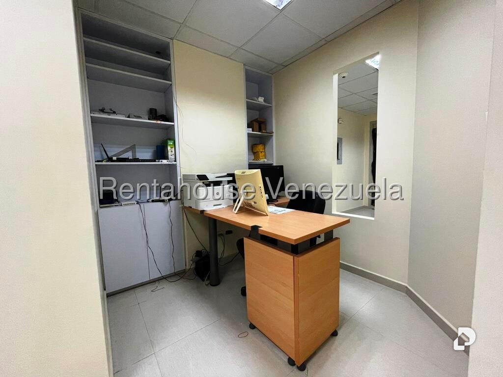Oficina en Los Dos Caminos, Caracas