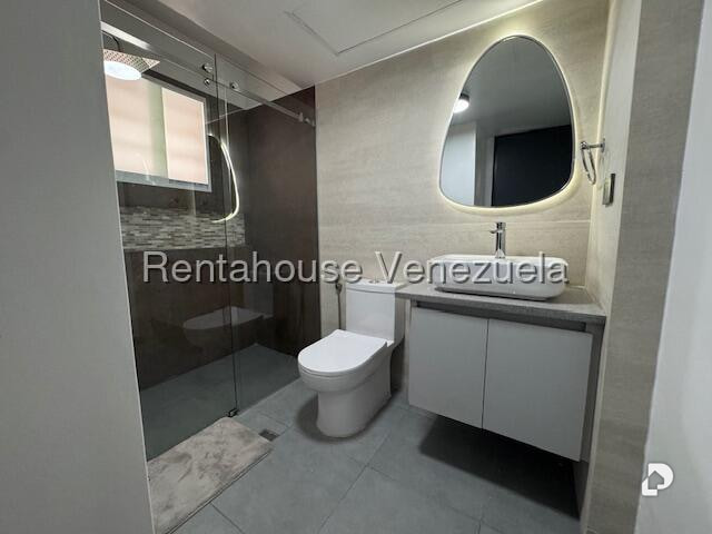 Apartamento en El Rosal, Caracas – 7