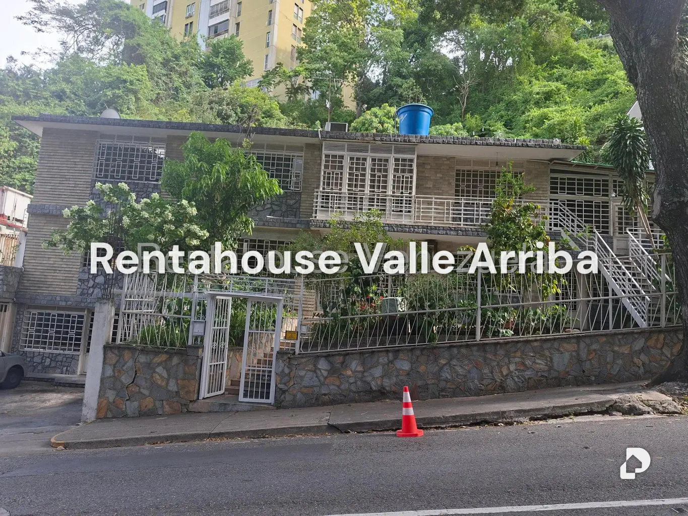 Anexo en Colinas de Bello Monte, Caracas – 12